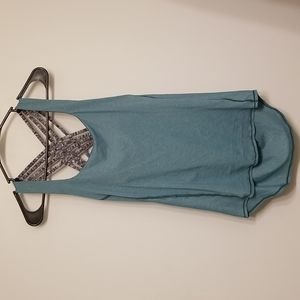 Lululemon built-in bra workout tank